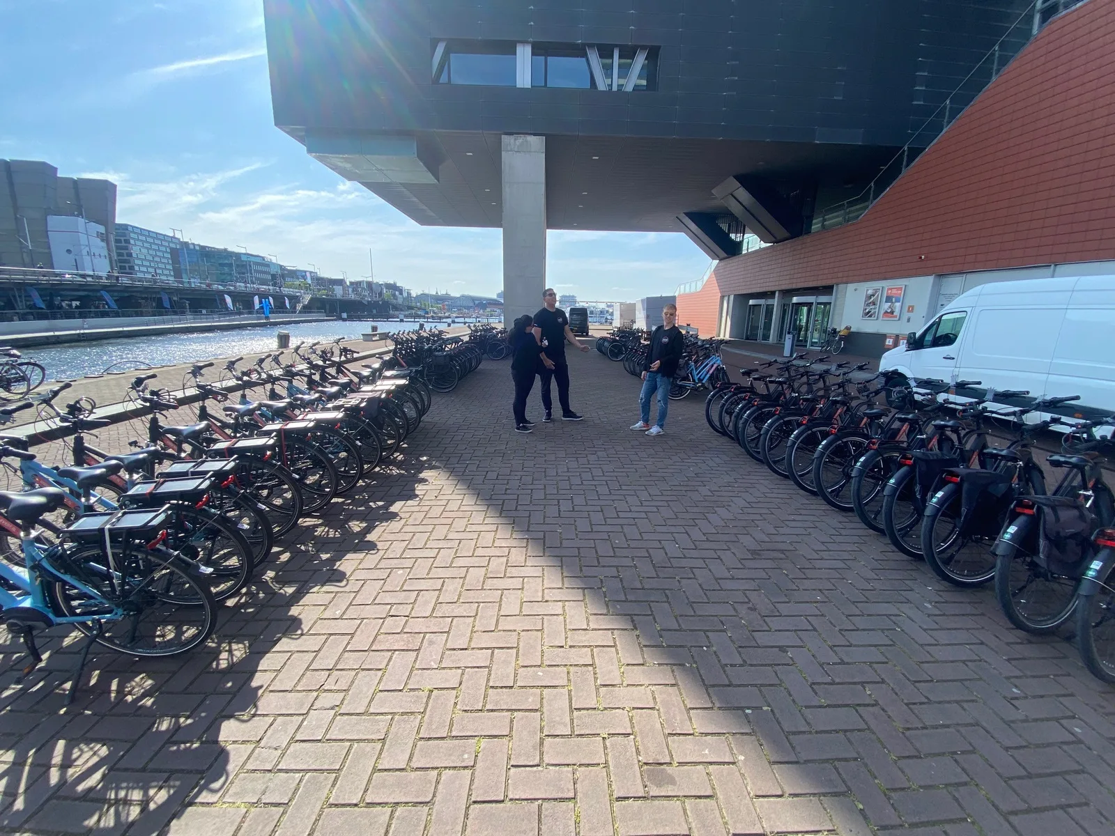 Fietsverhuur in Amsterdam voor groepen — E-Choppershuren.nl
