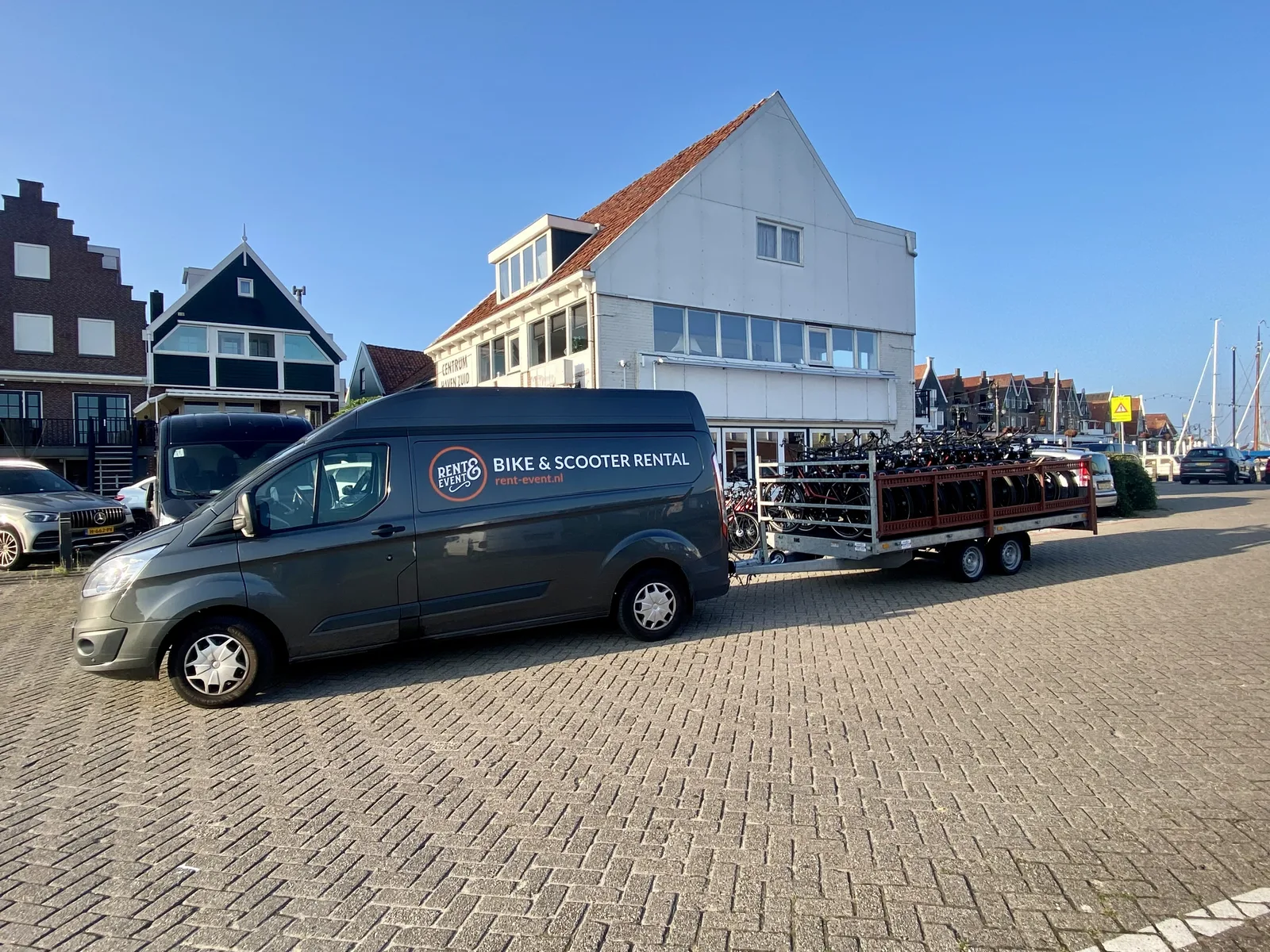 Fatbikes bezorgen voor groepsuitje op locatie — E-Choppershuren.nl