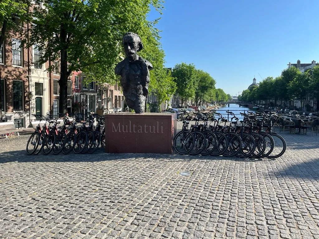 Fietsen huren Amsterdam groepen — E-Choppershuren.nl