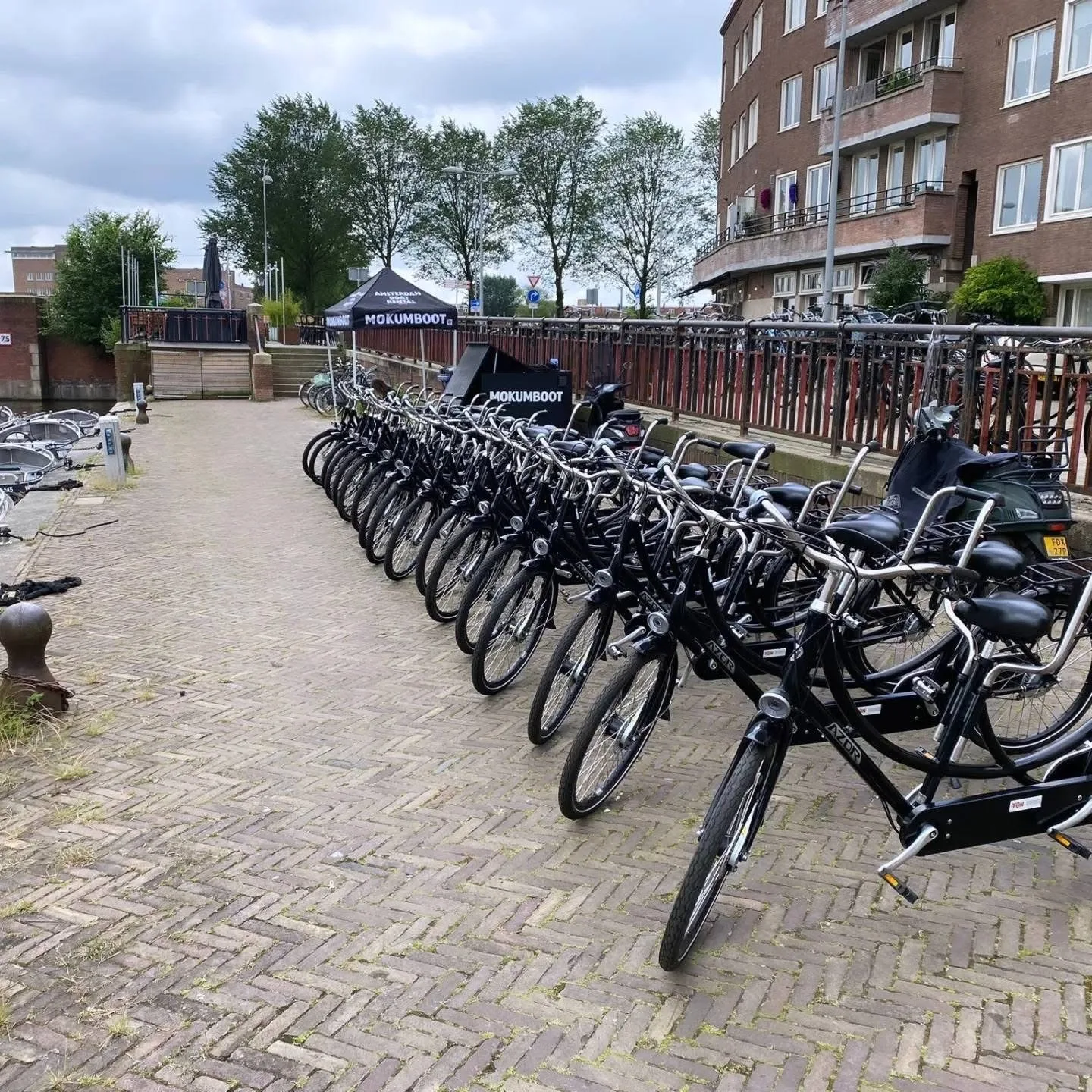 Tandems huren voor hele grote groepen — E-Choppershuren.nl